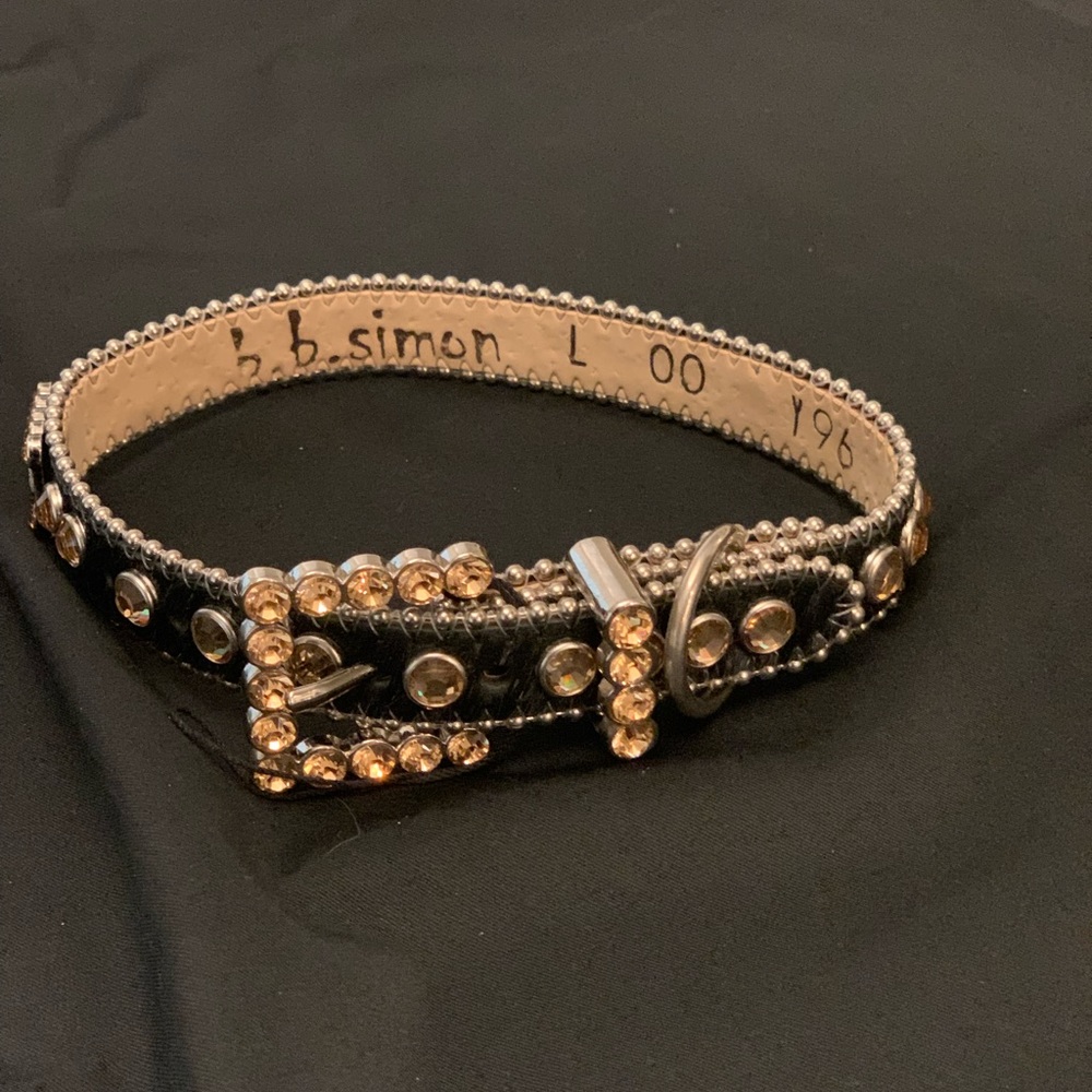 DOG COLLAR.. bb Simon brown hide studded collar
